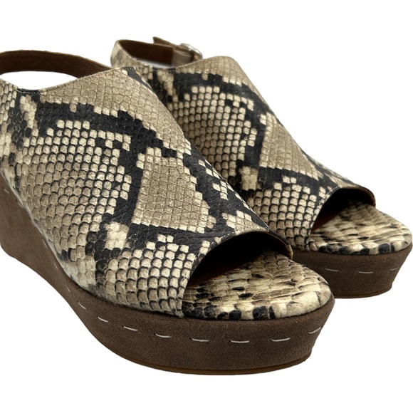 Donald J Pliner Fleur Slingback Snake Embossed Wedge Sandal (9M) - Picture 9 of 16